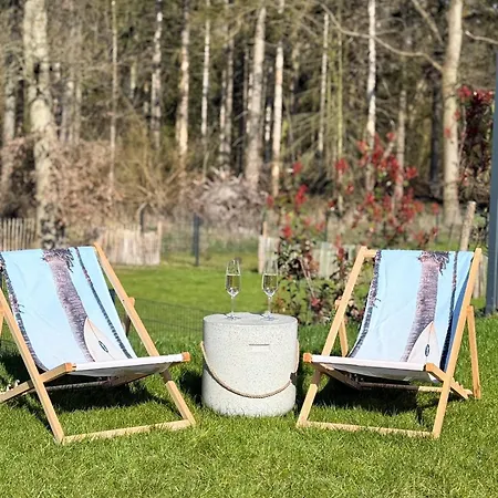 Kuestenwaldbude Luv Feriehus *